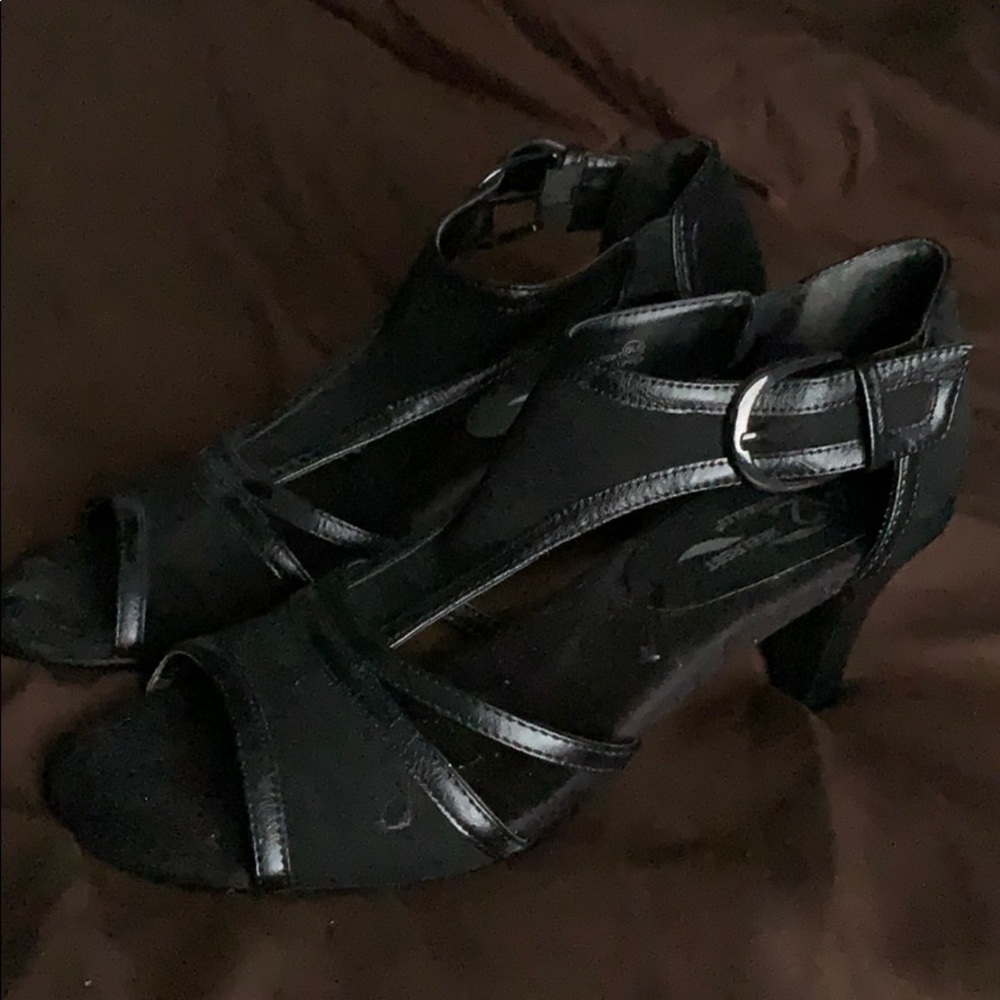 Women’s shoes